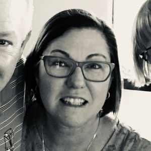 Meet your Posher, Laurie